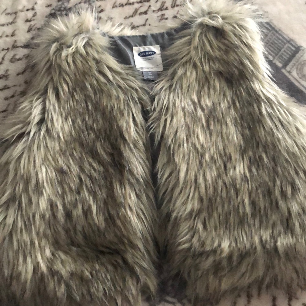 Kids feathers vest
